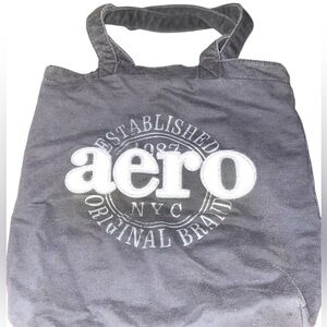 2000s Chic Aero Tote🖤